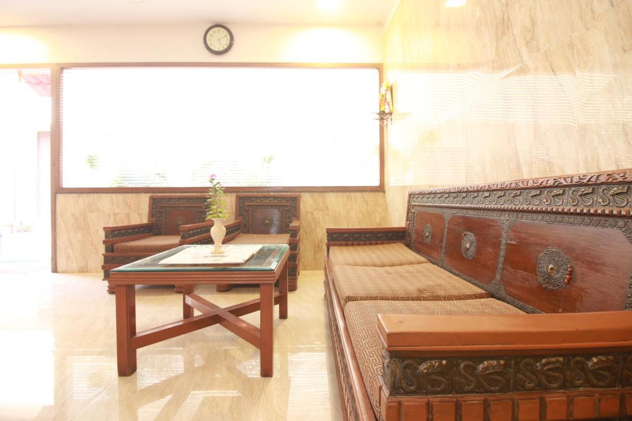 Hotel Nest Inn Residency Bhiwandi Екстериор снимка