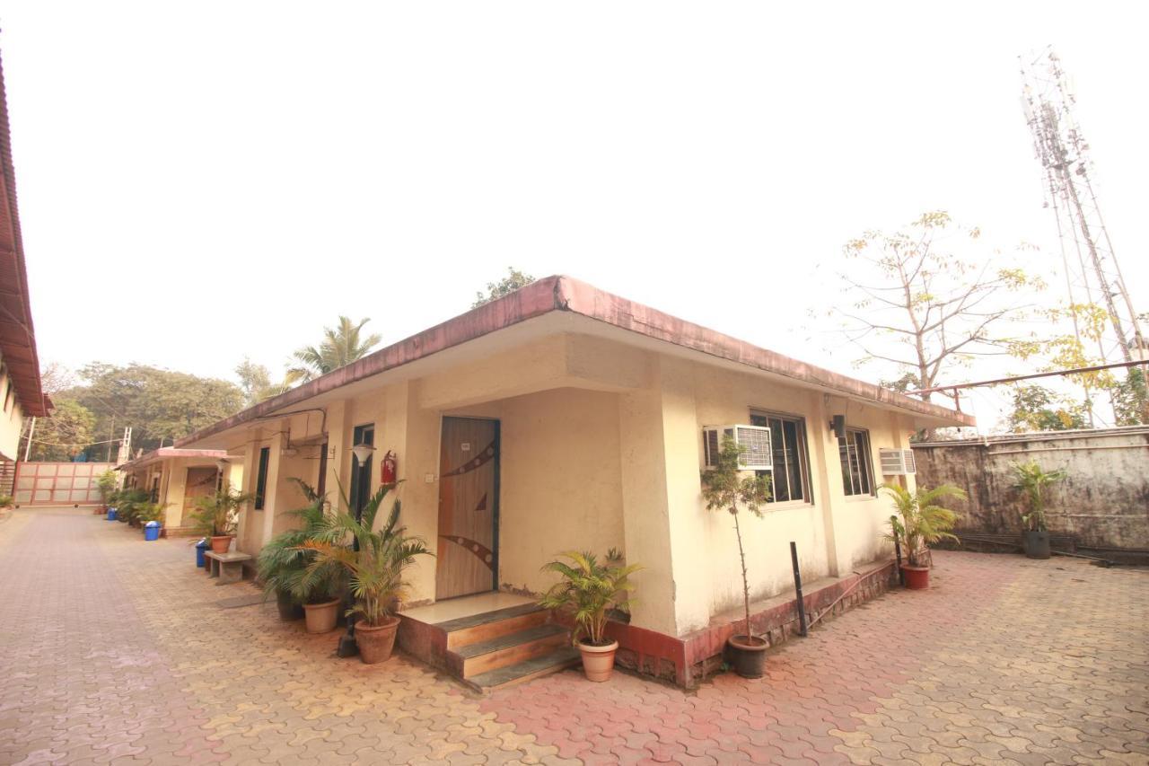 Hotel Nest Inn Residency Bhiwandi Екстериор снимка