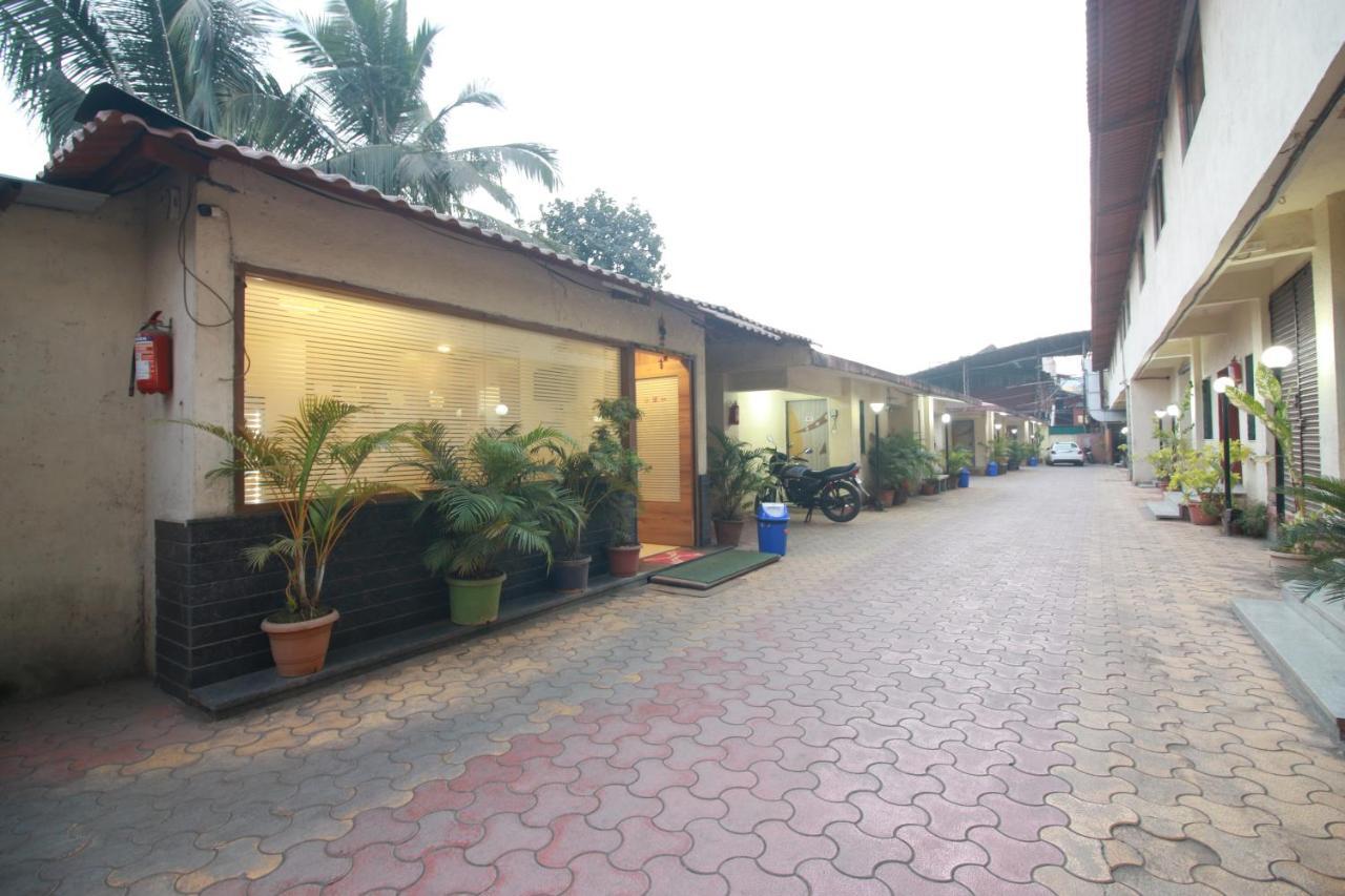 Hotel Nest Inn Residency Bhiwandi Екстериор снимка