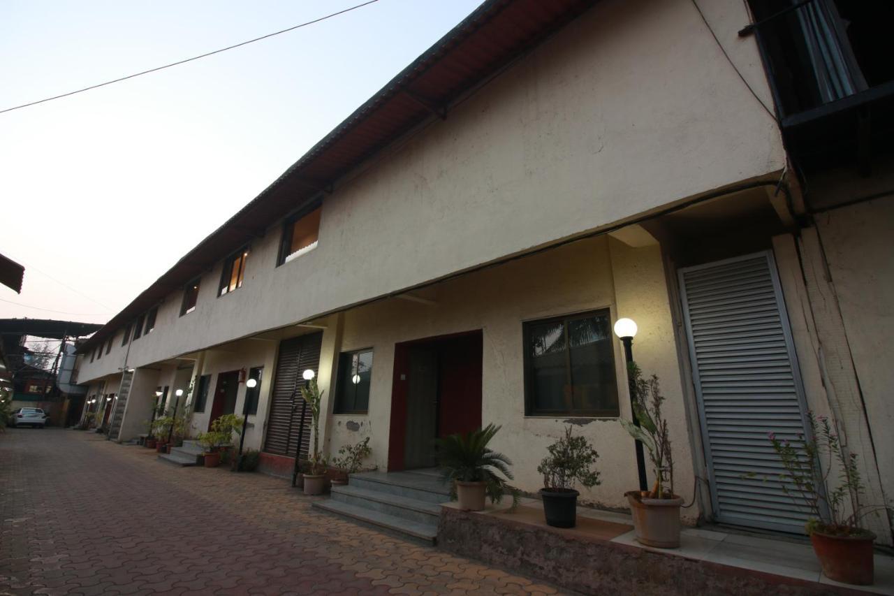 Hotel Nest Inn Residency Bhiwandi Екстериор снимка