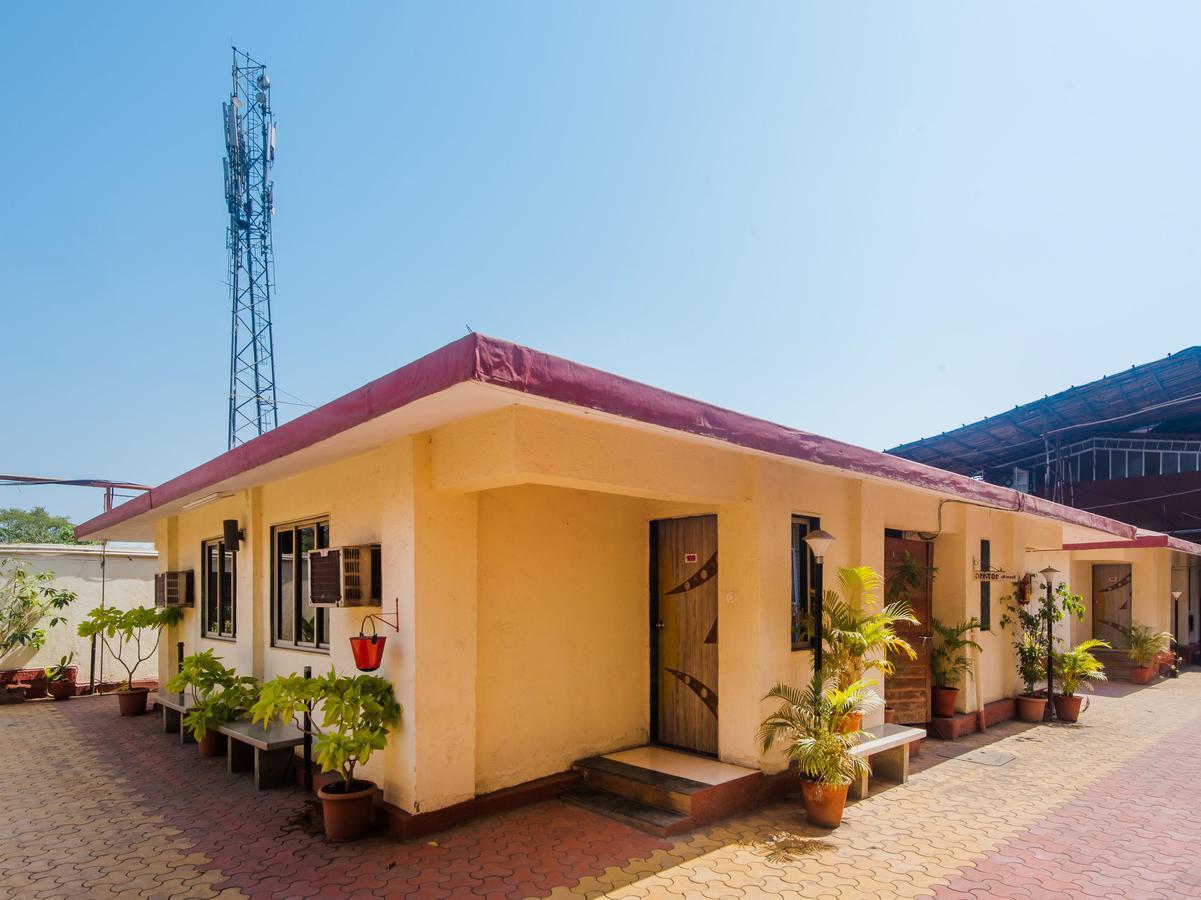 Hotel Nest Inn Residency Bhiwandi Екстериор снимка